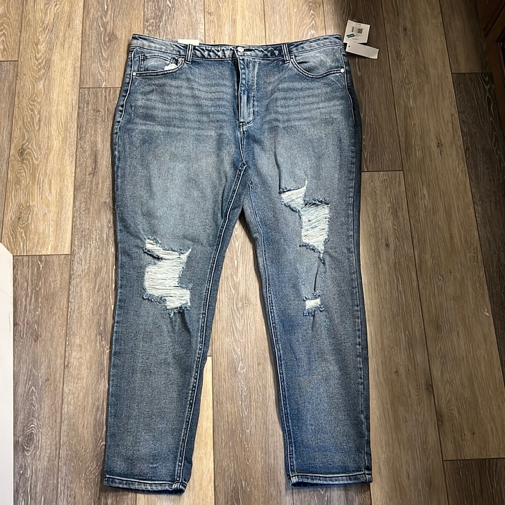 MOM JEANS